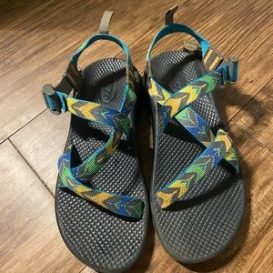 EUC Z Strap Aztec Chacos